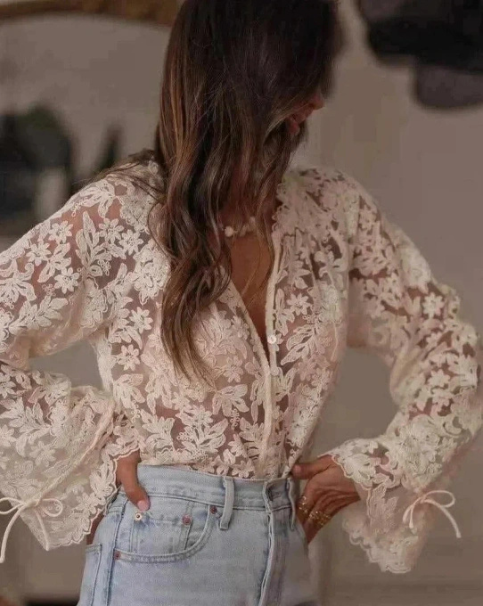 Koszula damska koronkowa beżowa z kwiatowym haftem - romantyczna bluzka