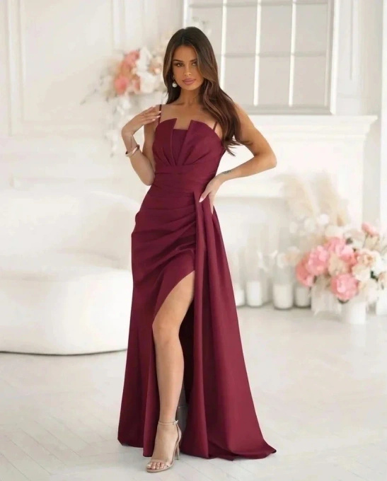 Bordowa Sukienka Maxi na Wesele z Gorsetem i Rozcięciem - Elegancka