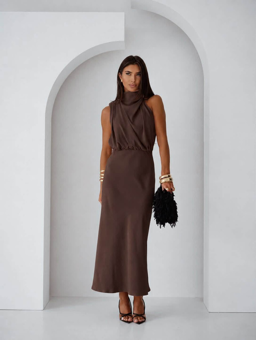 Elegancka maxi Sukienka MOON – czekoladowa