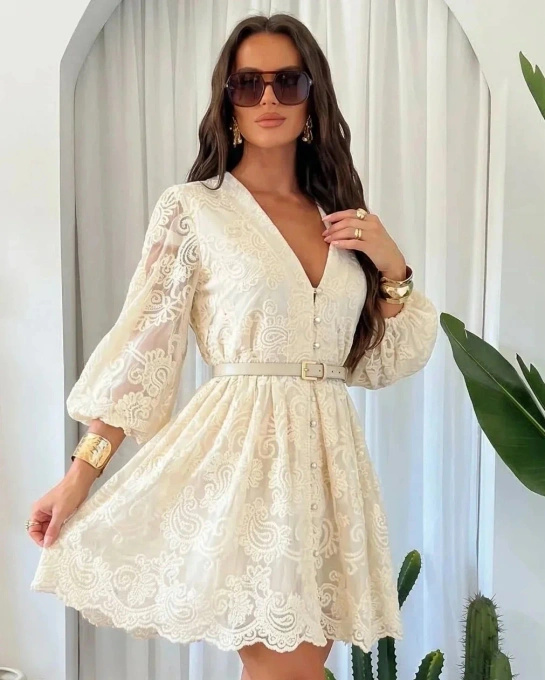 Elegancka Sukienka Koronkowa Beżowa Mini z Dekoltem V i Paskiem na Wesele