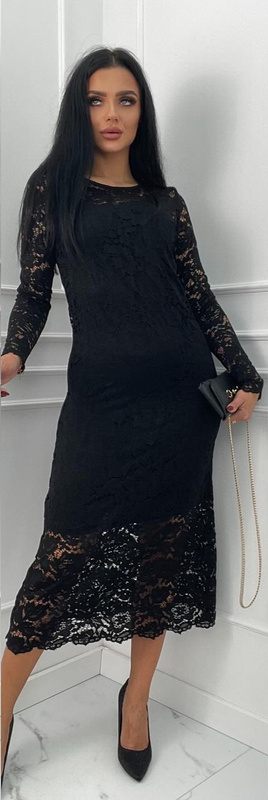 Czarna sukienka z koronki, krój midi elegancja na przyjęcia bankiety