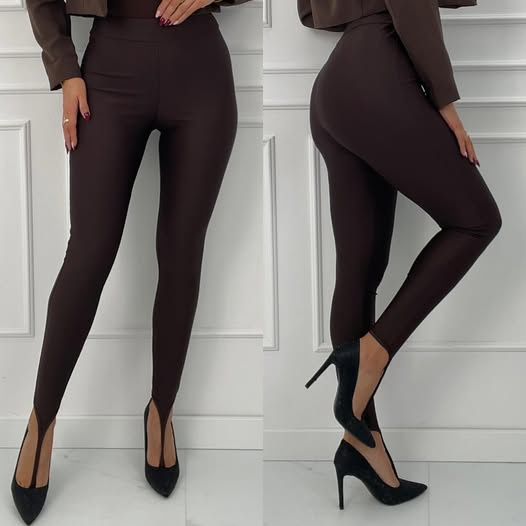 Minimalistyczne legginsy czekoladowe z pętlą na palec i wysokim stanem