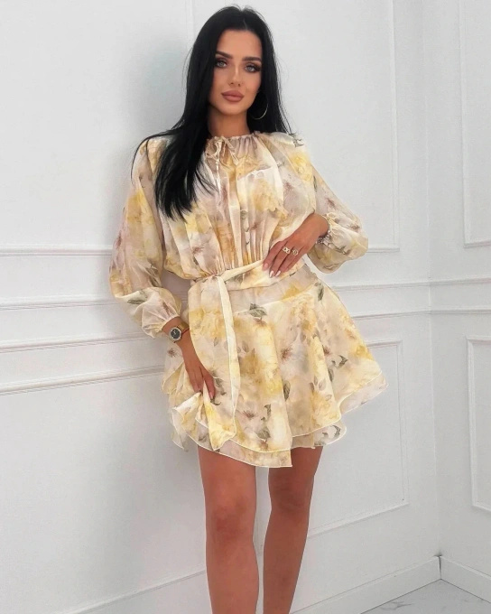 Sukienka szyfonowa w kwiaty rozkloszowana z falbanami elegancka na wesele lato