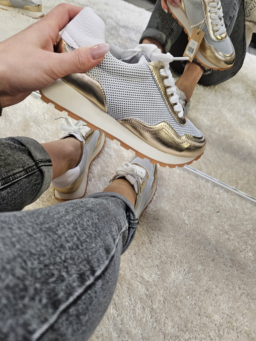 Sneakersy damskie  Złote skórzane półbuty ażurowe na platformie